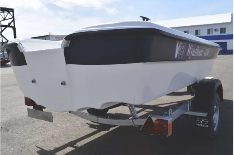 Стеклопластиковая лодка Wyatboat 430 тримаран, фото: 10