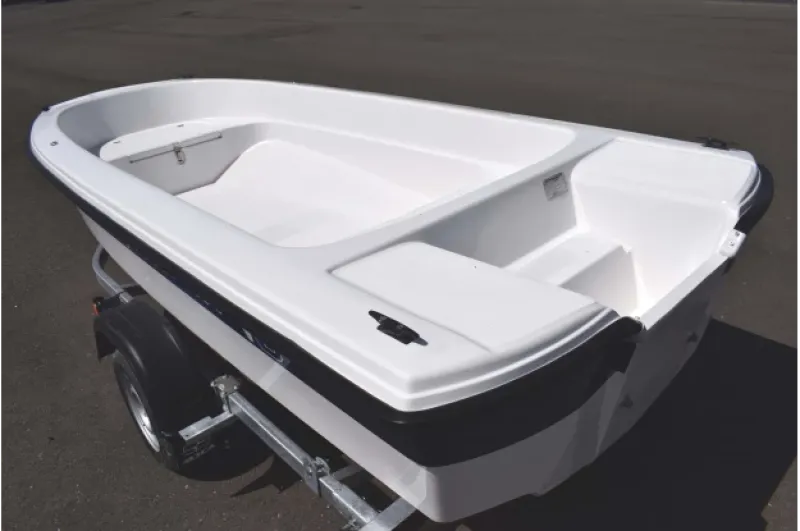 Стеклопластиковая лодка Wyatboat 430 тримаран, фото: 8