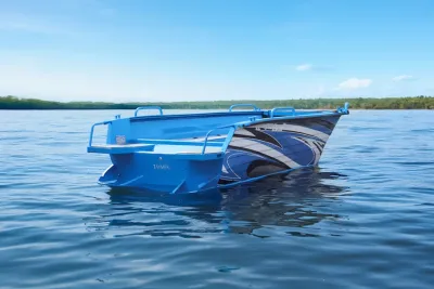 Румпельная лодка Тактика 390 Р Fish обложка