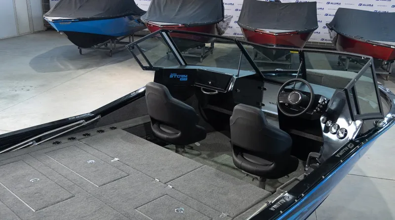 Алюминиевая лодка Aluma Storm 517, фото: 324