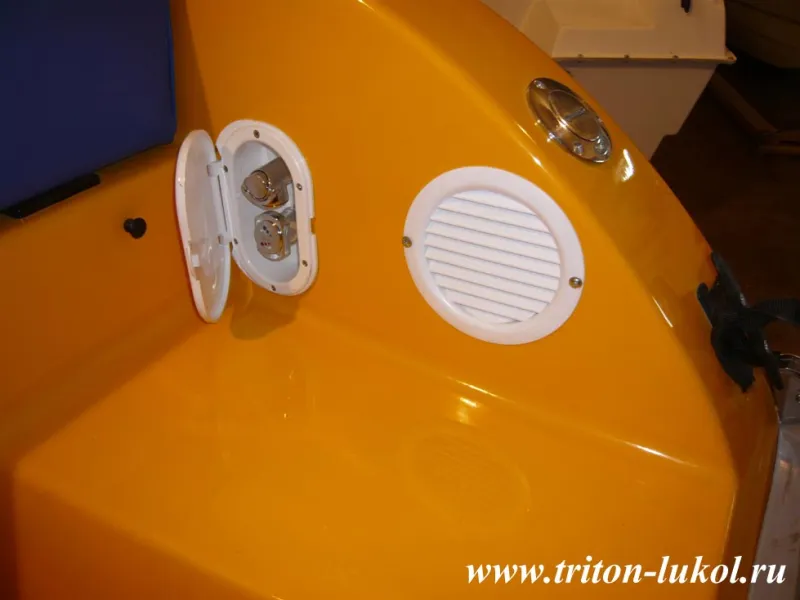 Пластиковая лодка Тритон-540, фото: 2
