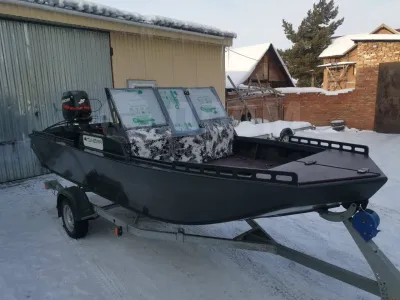 Каютный катер Tundra boats 520 обложка