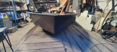 Каютный катер Север 380 обложка