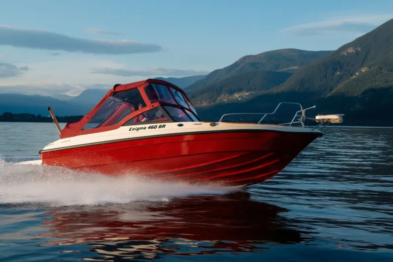 Пластиковая лодка Enigma 460 BR, фото: 6